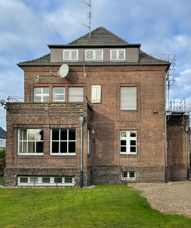 Hausansicht hinten .png