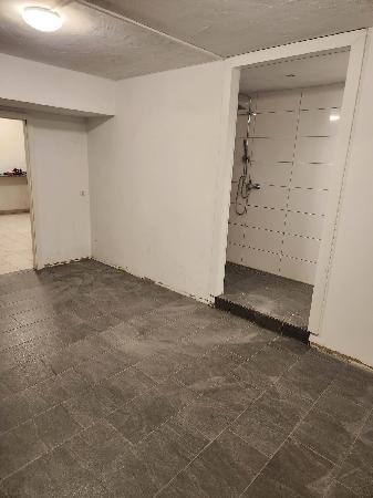 Keller Duschen